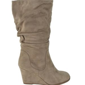 Wedge boots